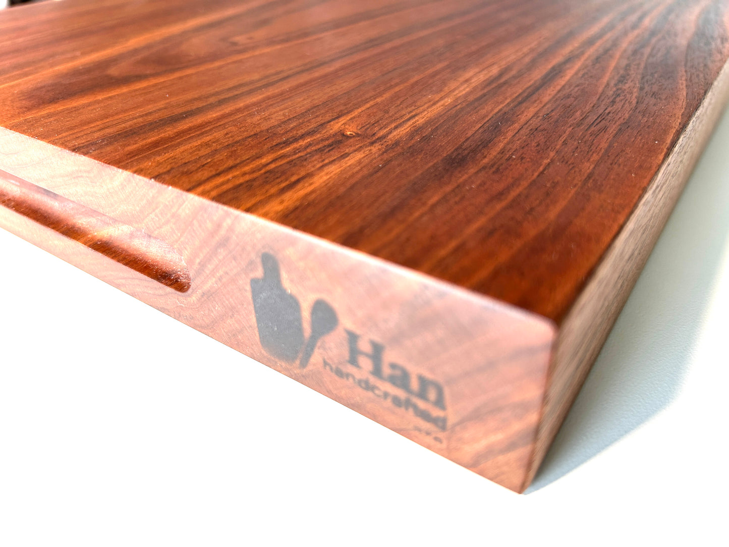 Solid One-Piece Black Walnut Cutting Board – 1.5” Thick, No Glue
